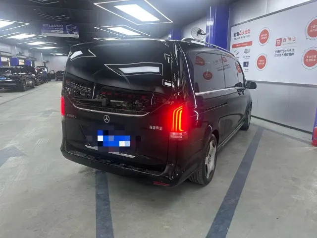 Mercedes-Benz V-Class — Фото автомобиля 3