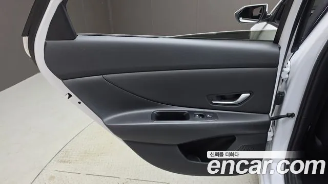 Hyundai Avante CN7 — Фото автомобиля 14