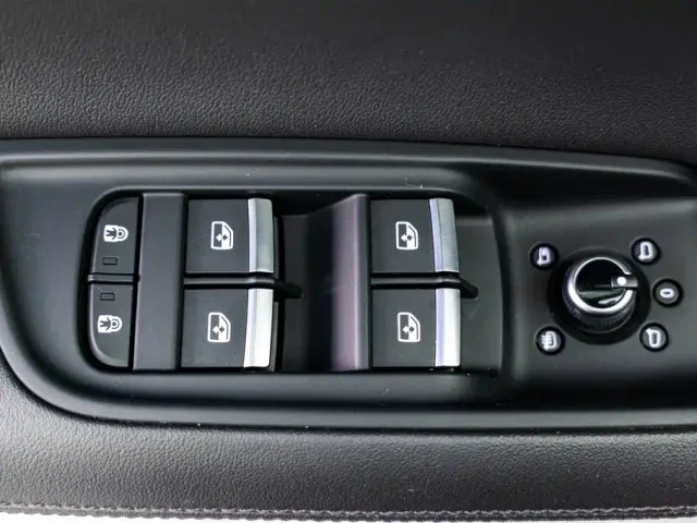 Audi Q7 — Фото автомобиля 16