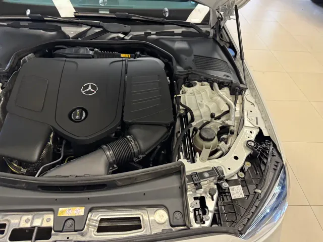 Mercedes-Benz C-Class — Фото автомобиля 23