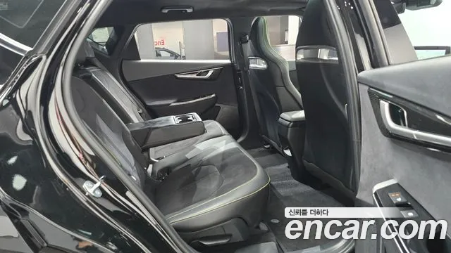 Kia EV6 — Фото автомобиля 10