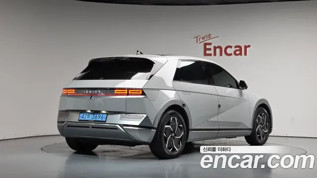Hyundai Ioniq 5 — Фото автомобиля 2