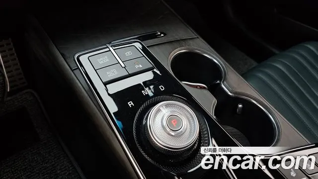Kia K8 — Фото автомобиля 9