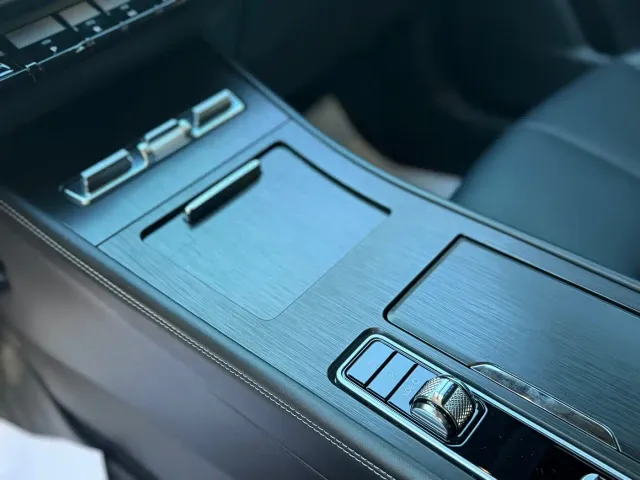 Lincoln Corsair — Фото автомобиля 5