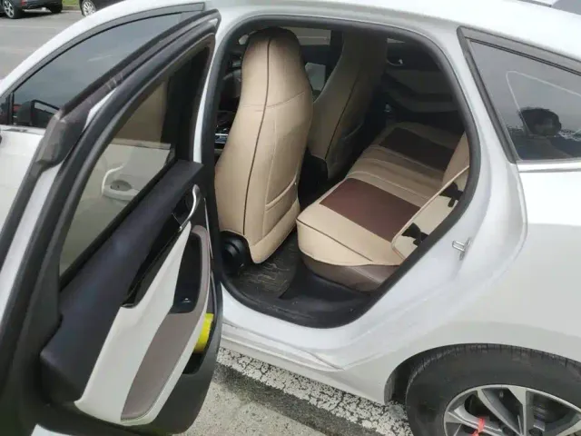 BYD Qin PLUS — Фото автомобиля 11
