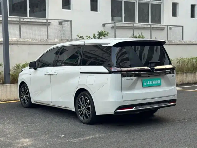 GAC Trumpchi E8 — Фото автомобиля 6
