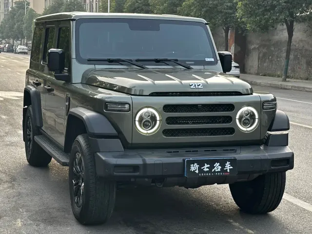 212 T01 — Фото автомобиля 2