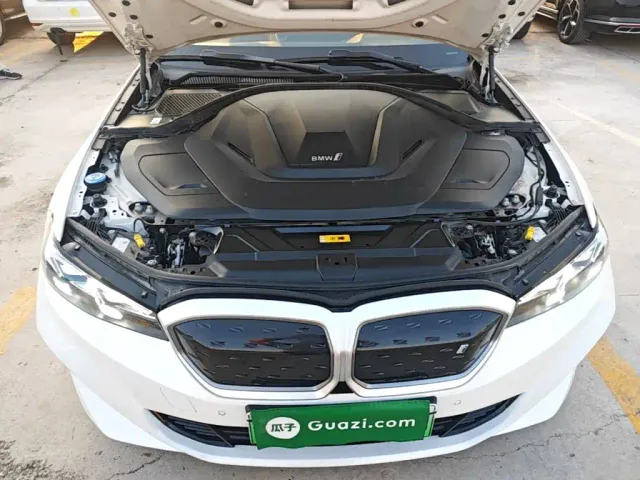 BMW i3 — Фото автомобиля 19