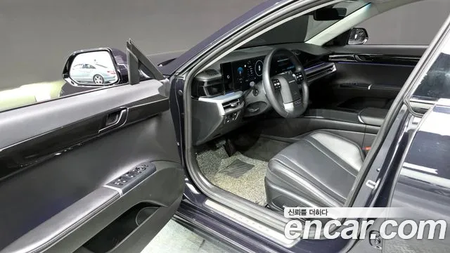 Hyundai Grandeur Grandeur (GN7) 3.5 Бензин 4WD — Фото автомобиля 10