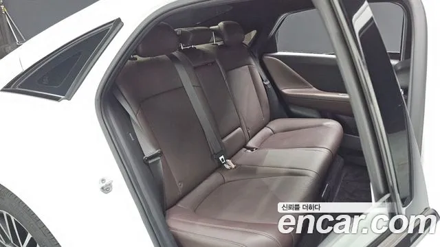 Hyundai Ioniq 6 — Фото автомобиля 15