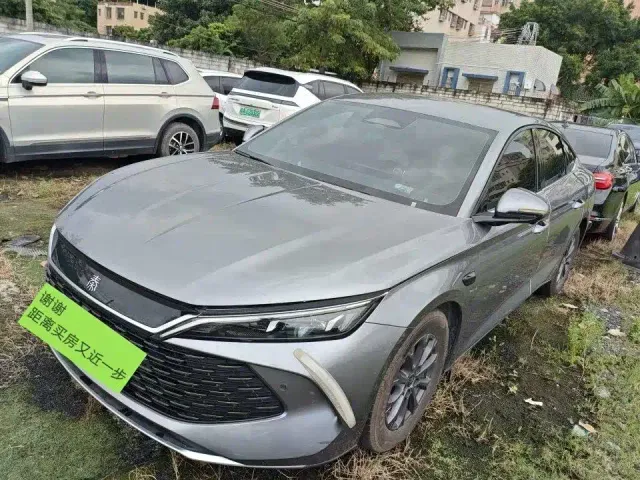 Фотография автомобиля — BYD Qin L
