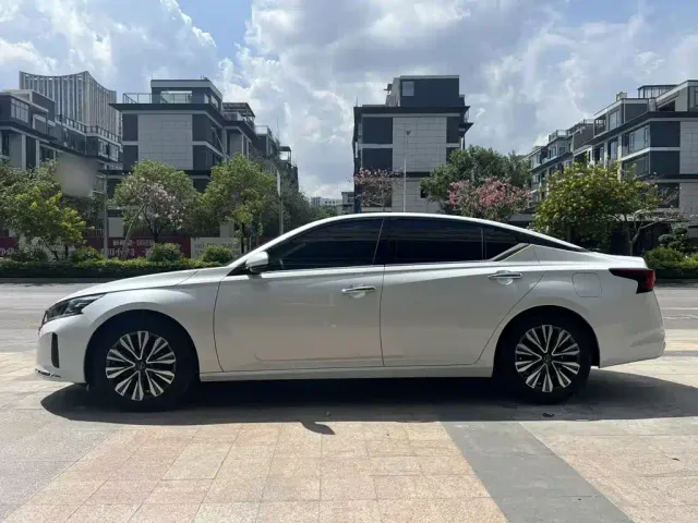 Nissan Teana — Фото автомобиля 15