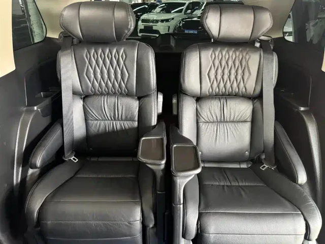 Honda Elysion — Фото автомобиля 20