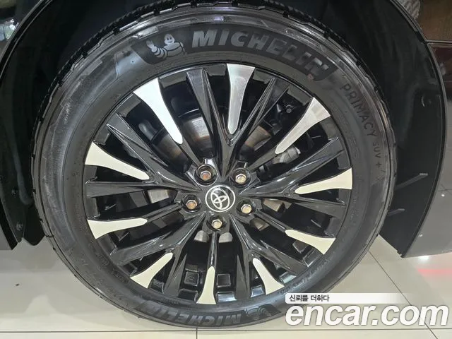 Toyota Alphard — Фото автомобиля 5