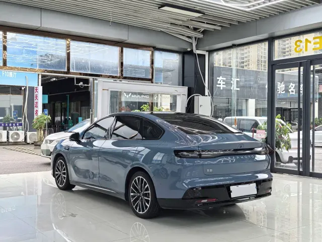 Leapmotor B01 — Фото автомобиля 5