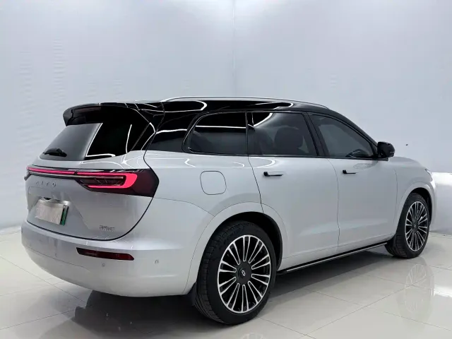Aito M7 — Фото автомобиля 12