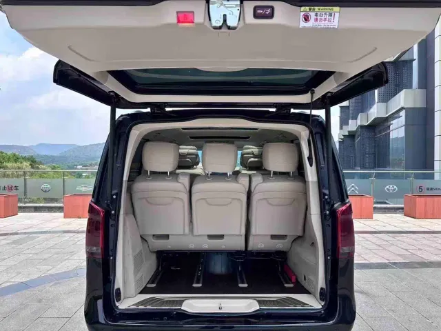Mercedes-Benz V-Class — Фото автомобиля 19