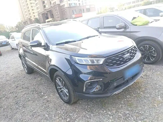Ford Territory — Фото автомобиля 3