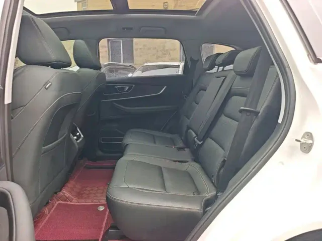Chery Tiggo 8 — Фото автомобиля 16