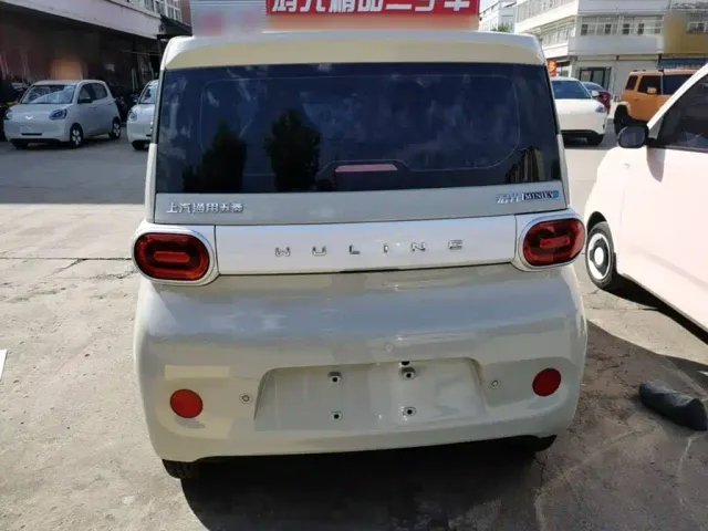 Wuling Hongguang Mini EV — Фото автомобиля 5