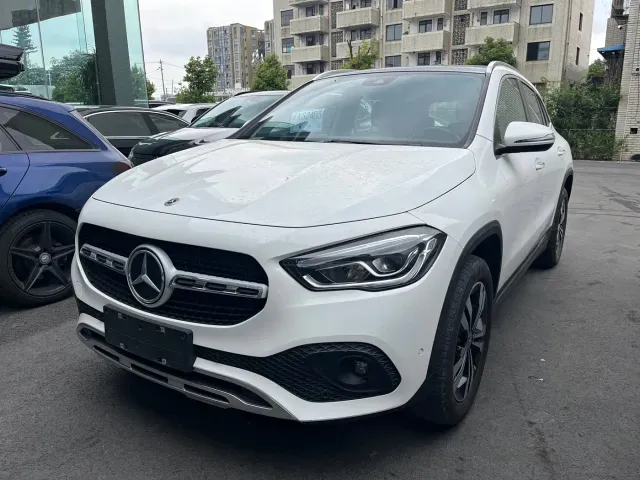 Фотография автомобиля — Mercedes-Benz GLA-Class