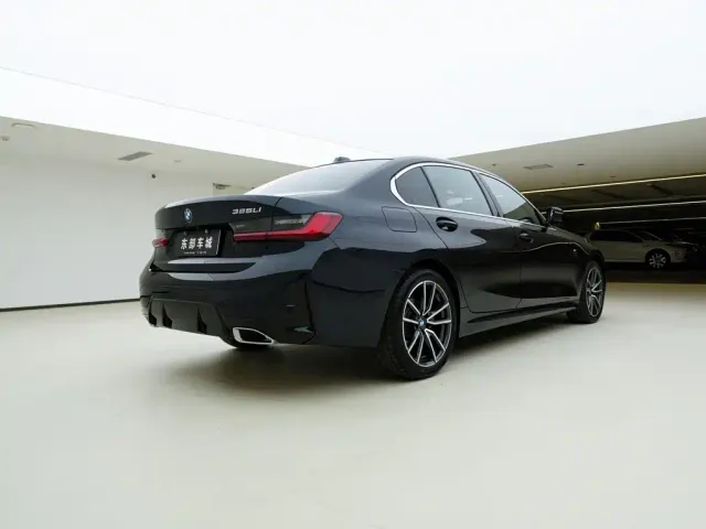 BMW 3 Series — Фото автомобиля 7