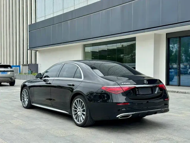 Mercedes-Benz S-Class — Фото автомобиля 4