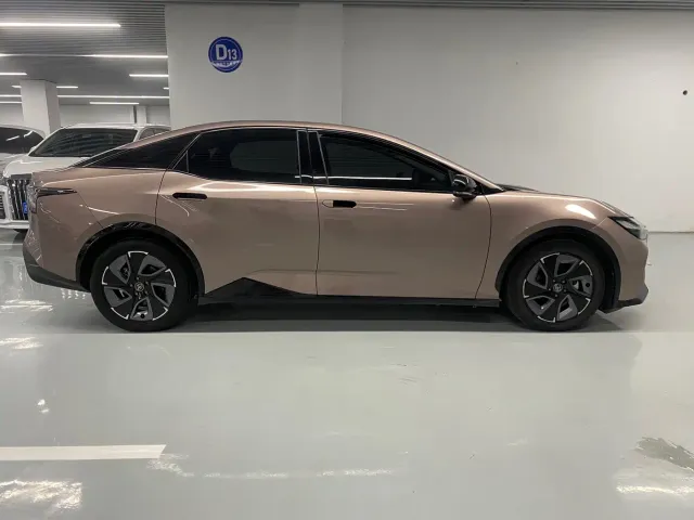 Toyota bZ3 — Фото автомобиля 4