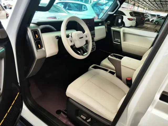iCAR V23 — Фото автомобиля 15