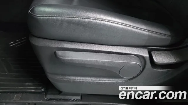 Hyundai Staria Staria L3.5 Tourer 9 мест — Фото автомобиля 15