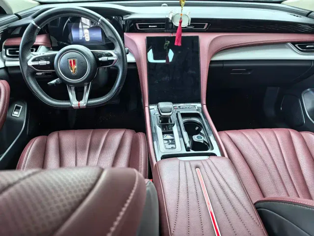 Hongqi H5 — Фото автомобиля 7