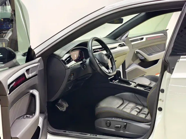 Volkswagen CC — Фото автомобиля 8