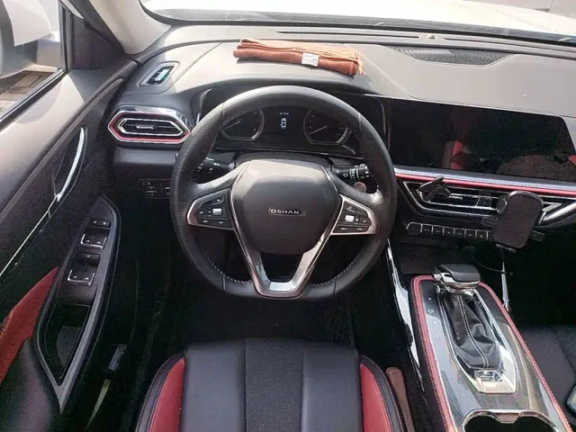 Changan Oushang X5 — Фото автомобиля 14