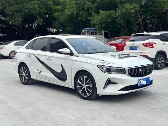 Geely Emgrand — Фото автомобиля 3