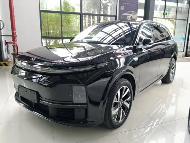Фотография автомобиля — Li Auto L7
