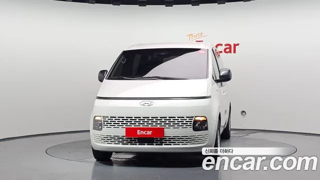 Hyundai Staria Staria Tourer 11 мест — Фото автомобиля 3