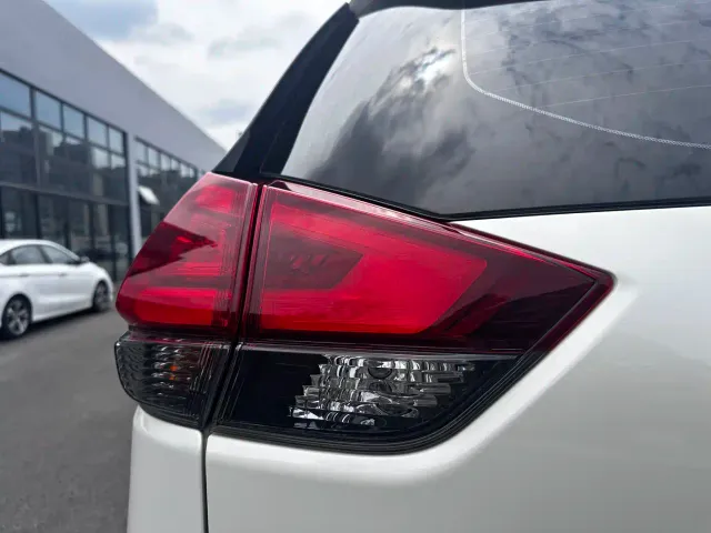 Nissan X-Trail — Фото автомобиля 13