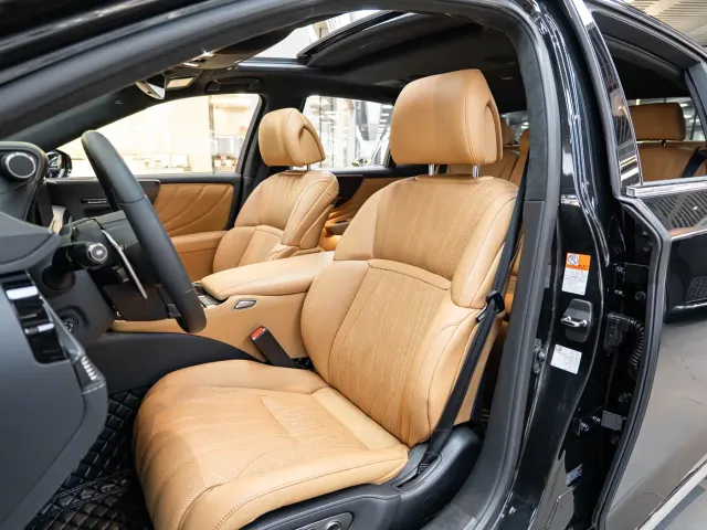 Lexus LS — Фото автомобиля 11