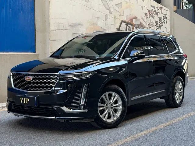 Фотография автомобиля — Cadillac XT6