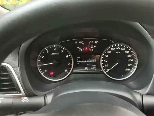 Nissan Sylphy — Фото автомобиля 4