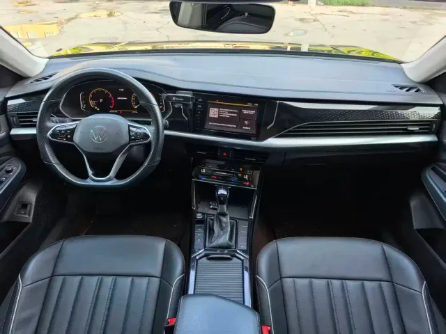 Volkswagen Passat — Фото автомобиля 8
