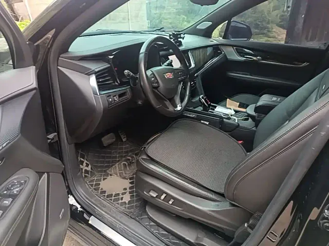 Cadillac XT6 — Фото автомобиля 19
