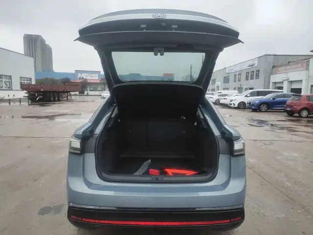 Volkswagen ID.7 Vizzion — Фото автомобиля 18