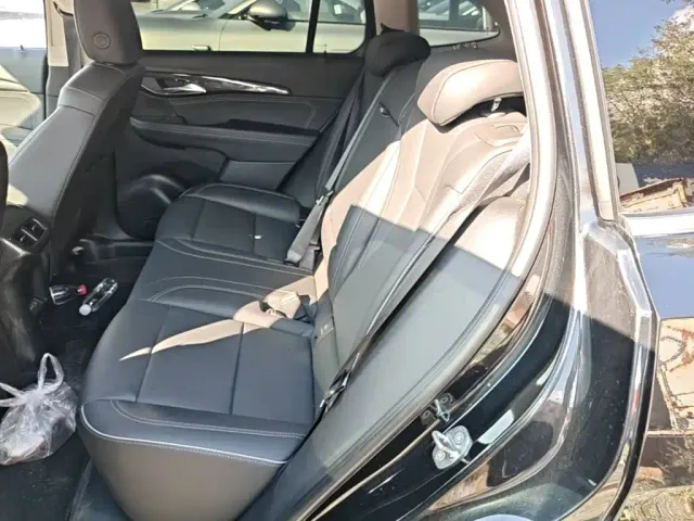 Buick Envision Plus — Фото автомобиля 16