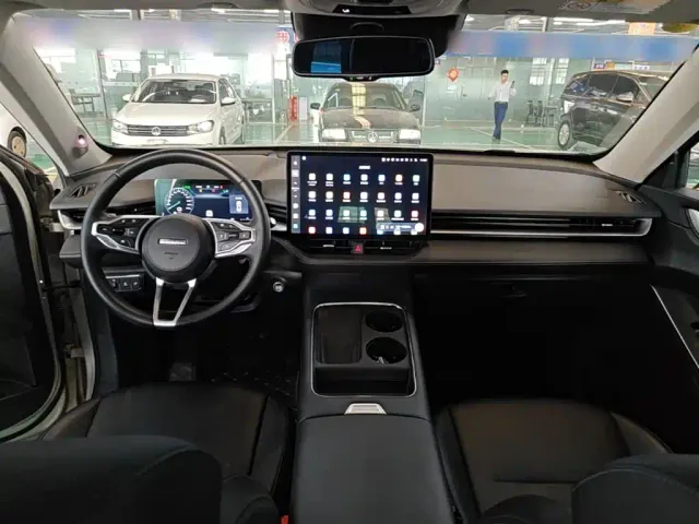 Haval H6 — Фото автомобиля 9