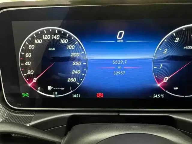 Mercedes-Benz C-Class — Фото автомобиля 7