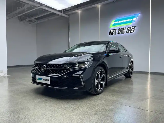 Фотография автомобиля — Volkswagen Passat