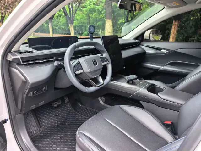 Changan Eado — Фото автомобиля 7