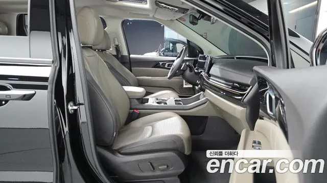 Kia Carnival Generation 4 — Фото автомобиля 16