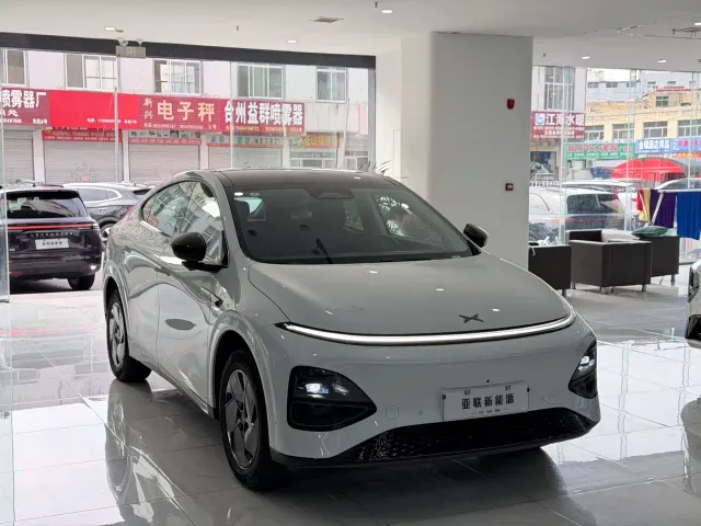 Xpeng G6 — Фото автомобиля 3